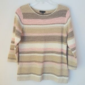 Women sweater, size M, brand Carolyn Taylor, S138